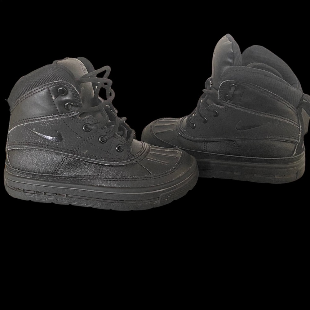 Nike boots